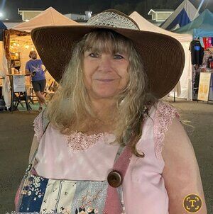 Meet your Posher, Lynne